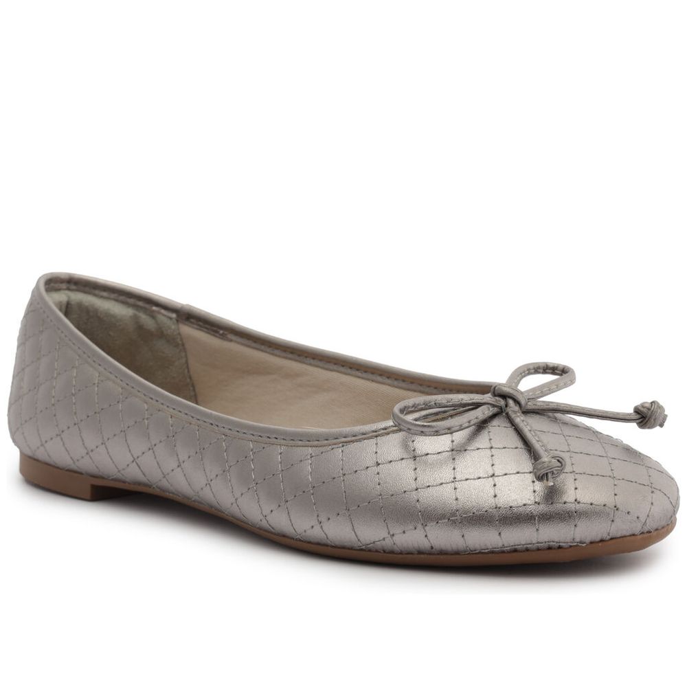 sapatilha-prata-matelasse-bico-redondo-laco-03762-arezzo-1