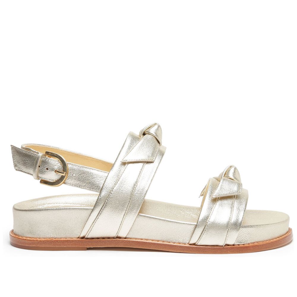 clarita-sport-sandal-em-kid-soft-metal-golden-com-tira-de-afivelar--solado-e-vira-em-couro-§material--couro§cor--metalizado§salto--3-5cm§-alexandre-bi-1