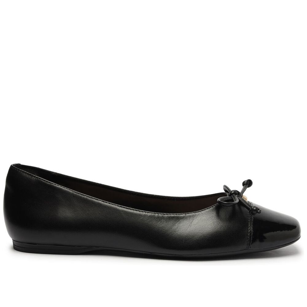 sapatilha-preta-cap-toe-laco-a04202-arezzo-1 sapatilha-preta-cap-toe-laco-a04202-arezzo-1