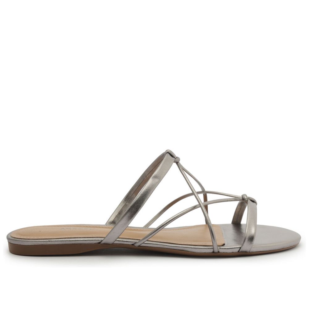 sandalia-rasteira-prata-tiras-enlace-aberta-a04485-arezzo-1