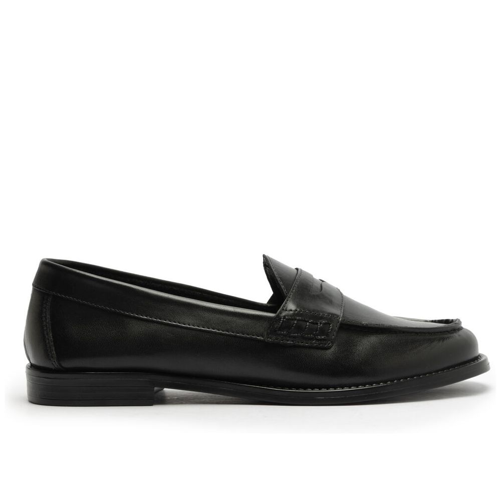 mocassim-preto-couro-bico-redondo-tira-a13036-arezzo-1