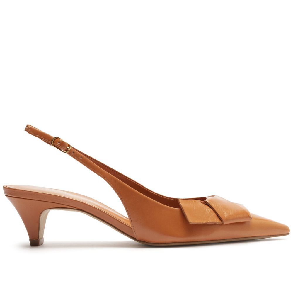 scarpin-arezzo-marrom-couro-bico-fino-slingback-laco-a132210-1