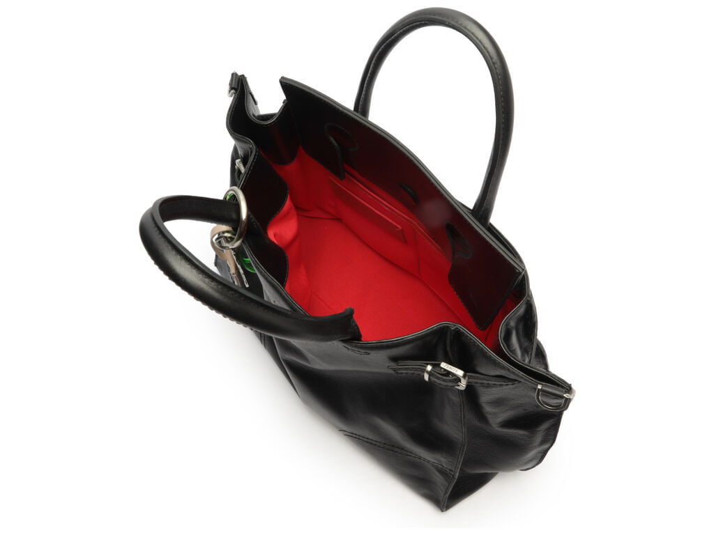 bolsa-schutz-tote-preta-grande-chave-2