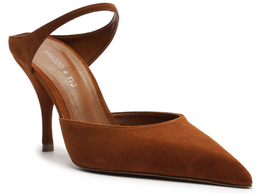 mule-arezzo-camurca-marrom-salto-fino-2
