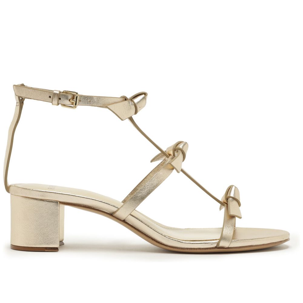 sandalia-alexandre-birman-slim-lolita-45-golden-1