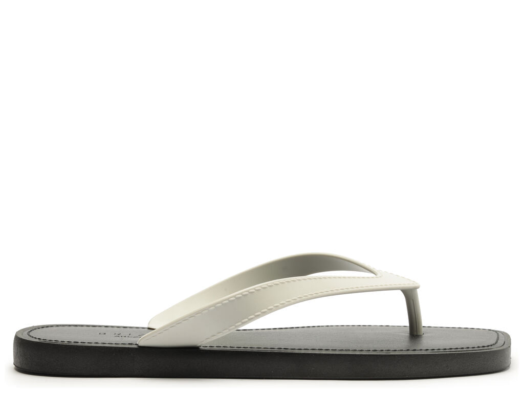 chinelo-brizza-de-dedo-preto-e-branco-riviera-1