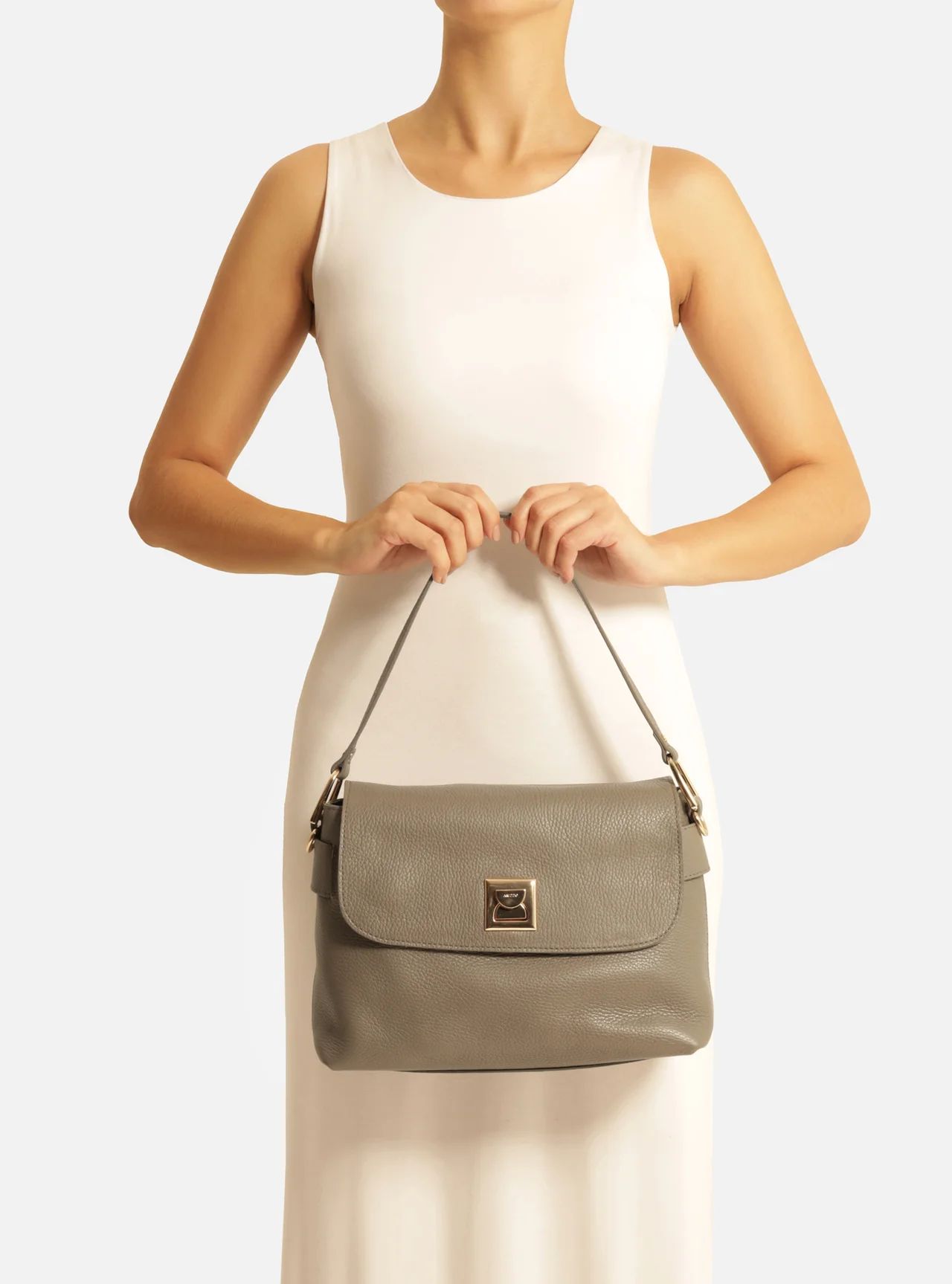 bolsa-arezzo-satchel-cinza-couro-media-metal-2