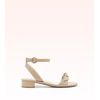 sandalia-alexandre-birman-clarita-30-nude-1