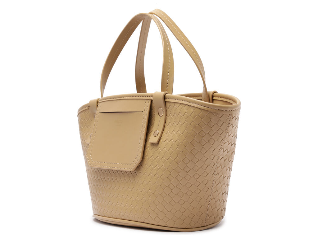 bolsa-arezzo-tote-tresse-veneta-media-verano-2