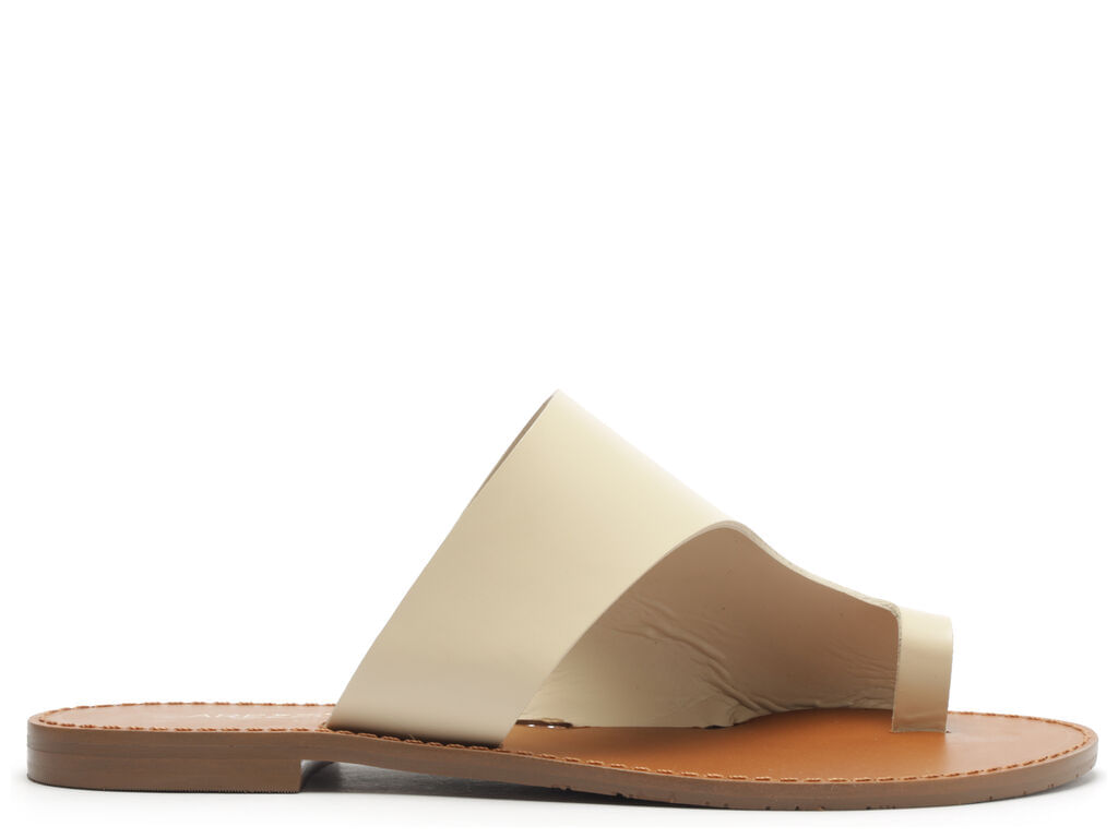 sandalia-arezzo-off-white-rasteira-atanado-soft-1