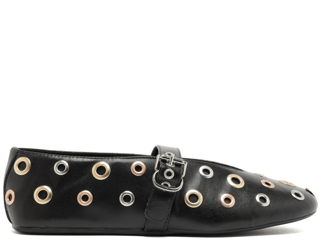 sapatilha-arezzo-boneca-preta-couro-ilhoses-1