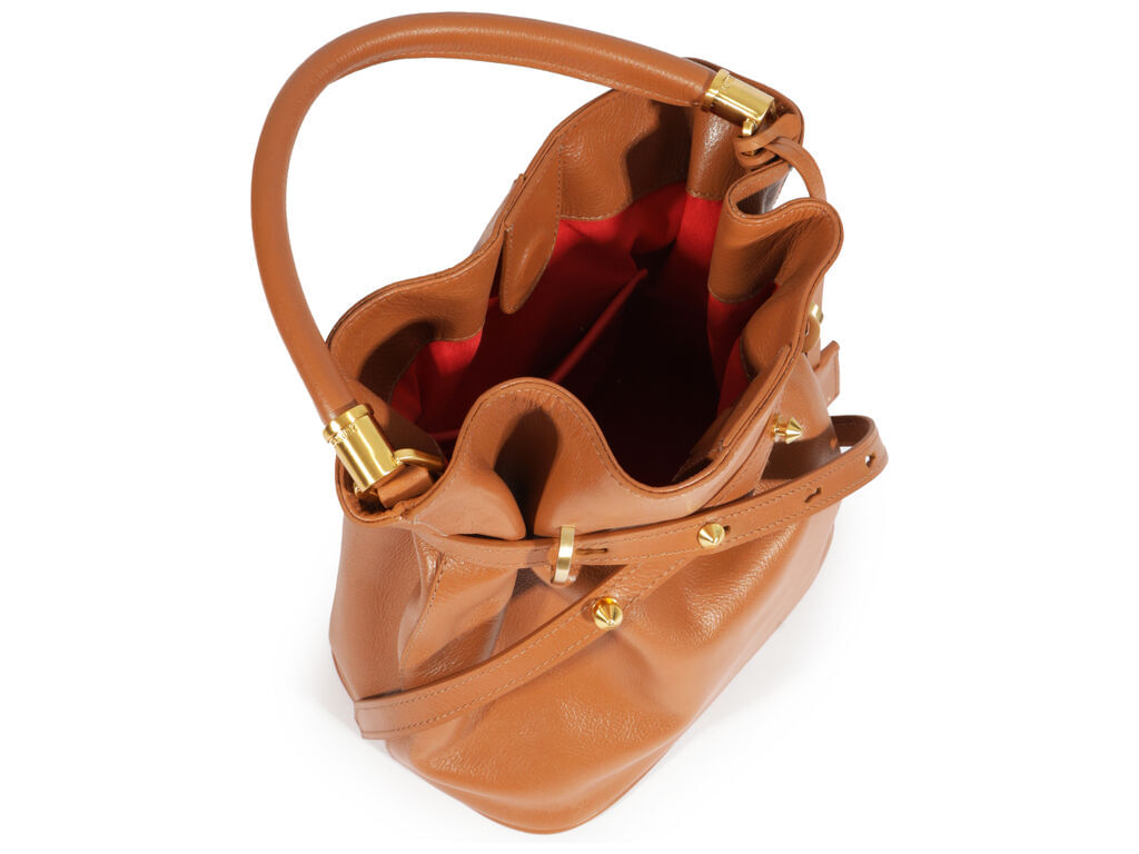 bolsa-schutz-bucket-media-caramelo-full-soft-calf-2