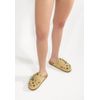 clog-schutz-couro-bege-camurca-tachas-metalicas-2