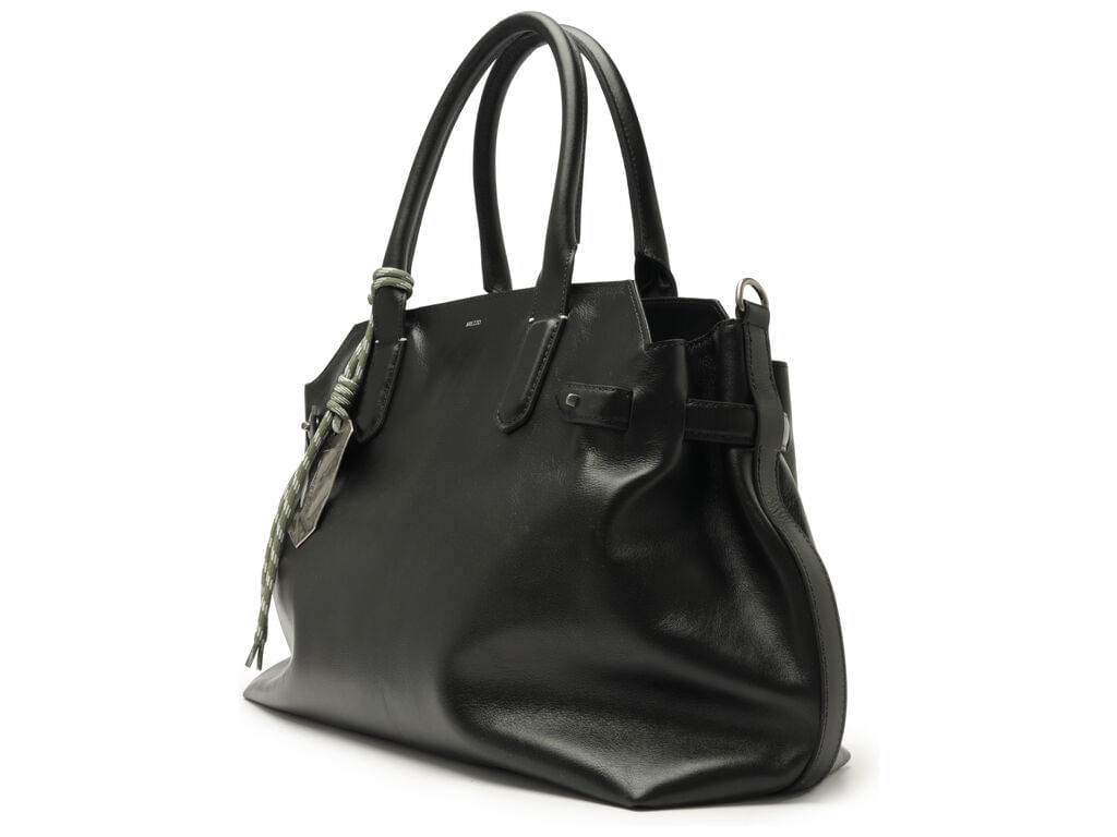 bolsa-arezzo-tote-preta-couro-grande-bag-charm-metal-2