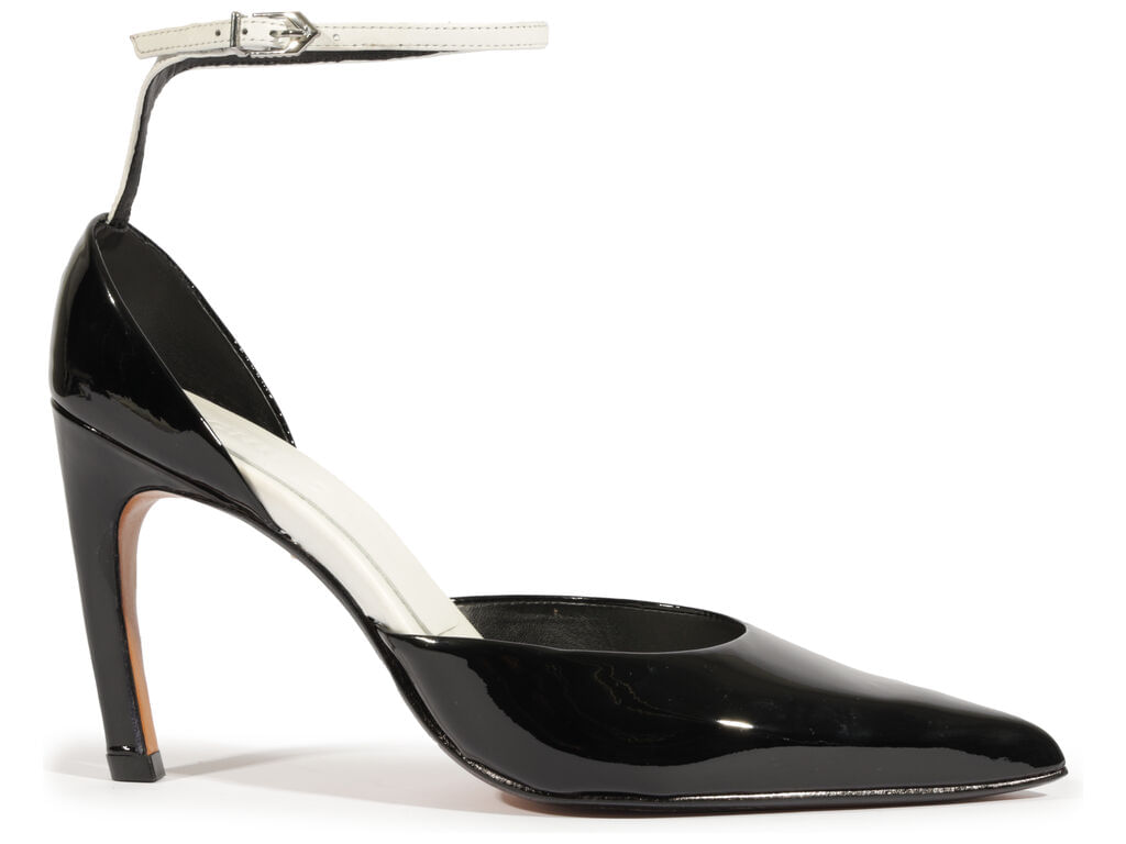 mule-schutz-tracy-preta-e-branca-couro-verniz-1