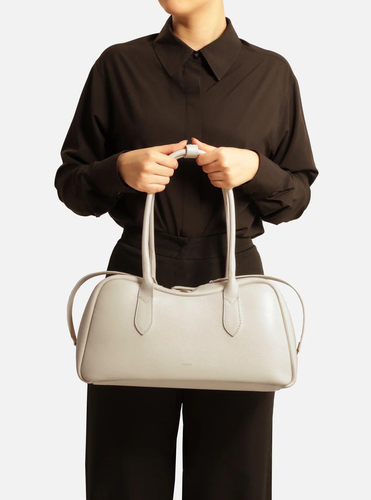 bolsa-arezzo-bowling-off-white-couro-grande-ziper-duplo-2