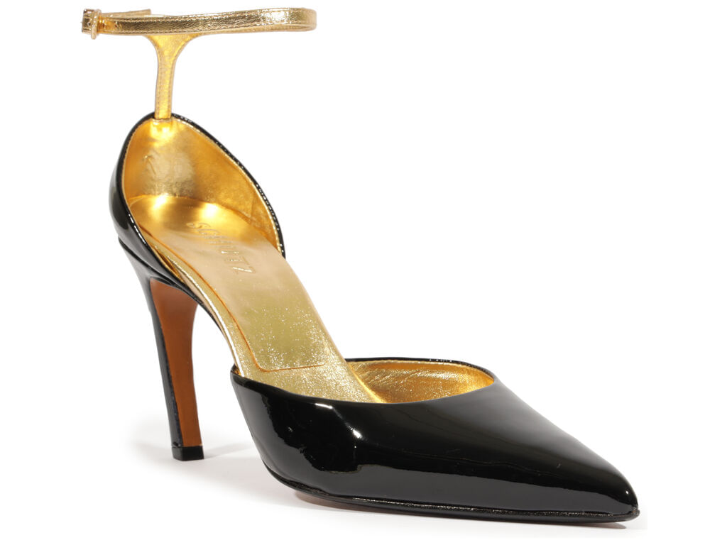 mule-schutz-tracy-preta-e-dourada-2