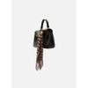 bolsa-arezzo-satchel-preta-couro-pequena-lenco-3