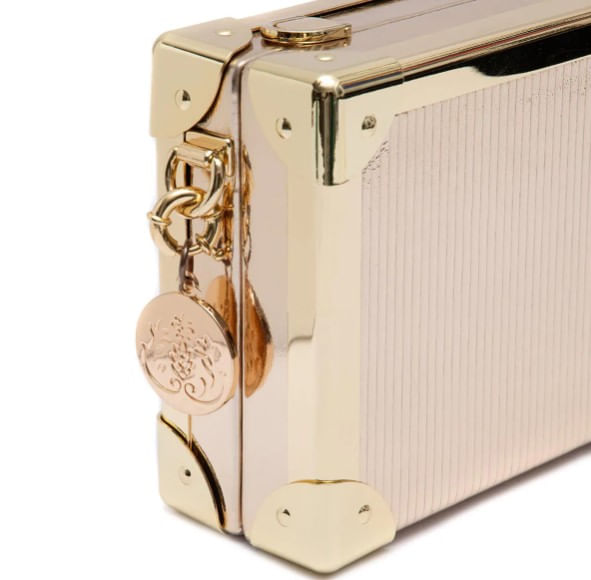 clutch-isla-trunk-couro-metalizado-specchio-ouro§-2