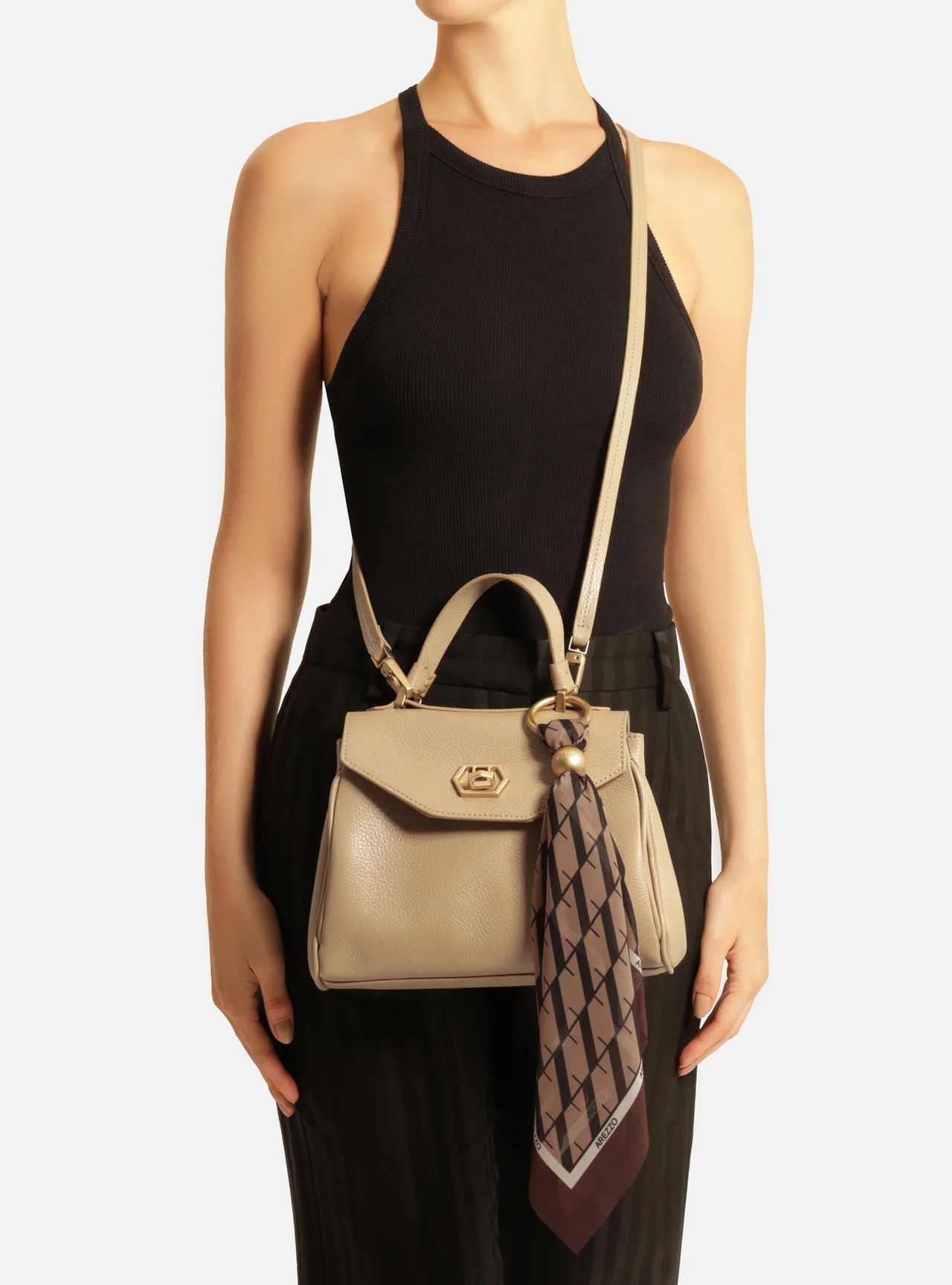 bolsa-arezzo-satchel-bege-couro-pequena-lenco-2