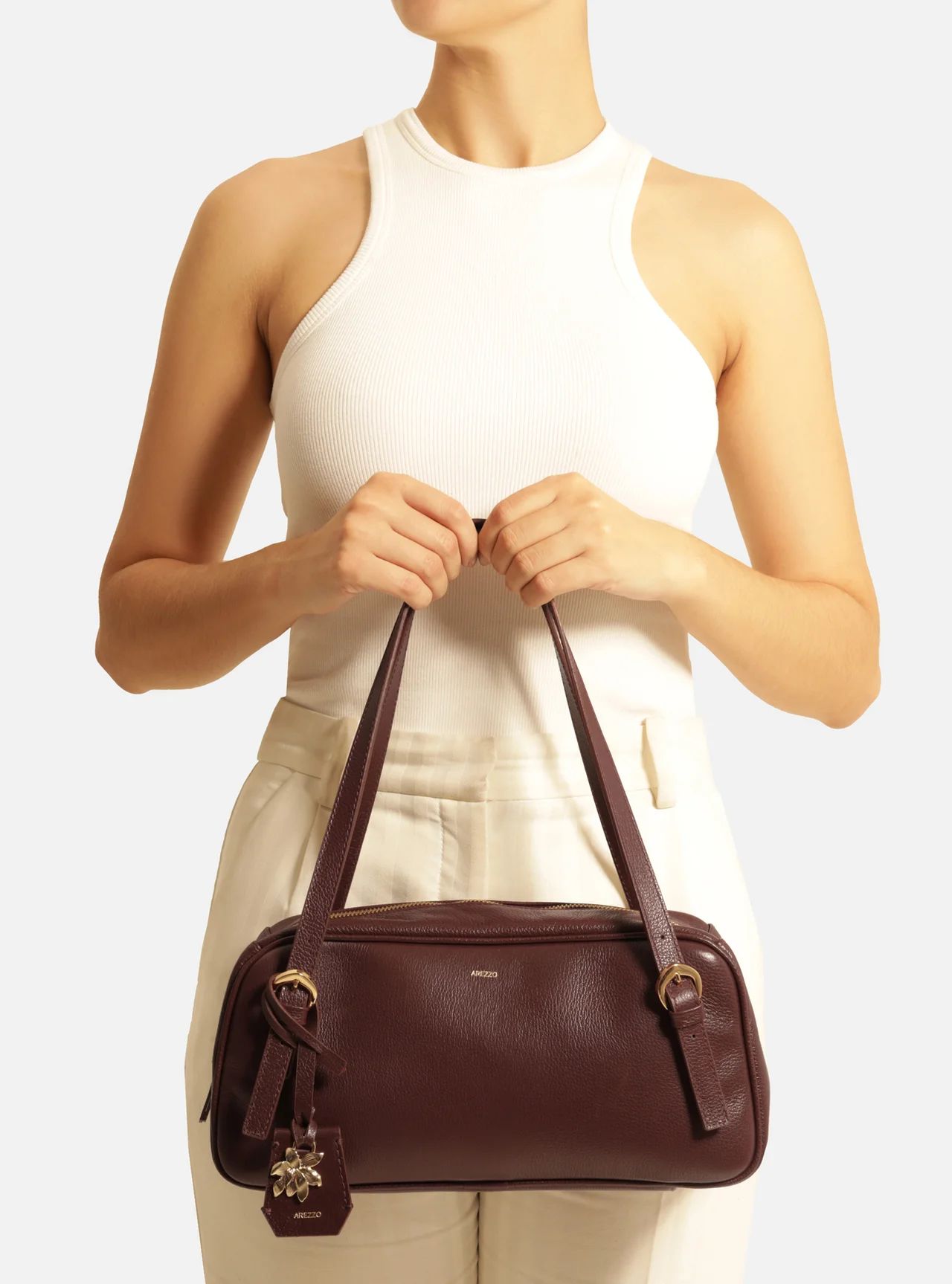 bolsa-arezzo-bowling-vinho-couro-media-metal-flor-2