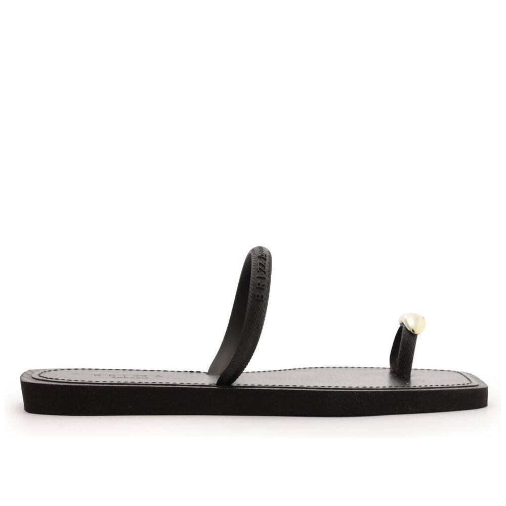 sandalia-brizza-rasteira-preta-gaspea-1