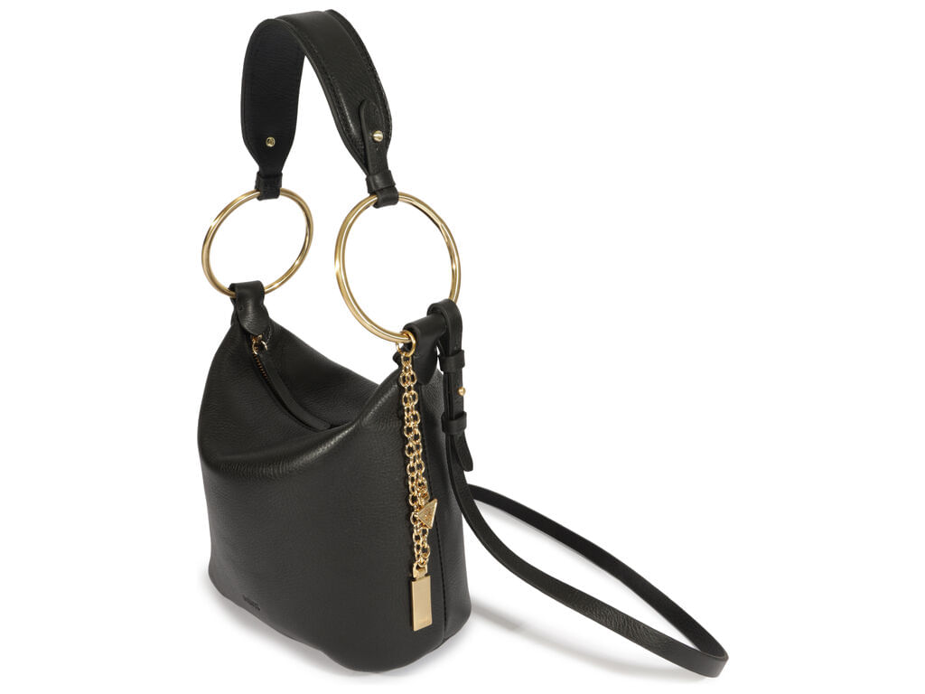 bolsa-schutz-hobo-couro-preta-pequena-argolas-metalicas-2