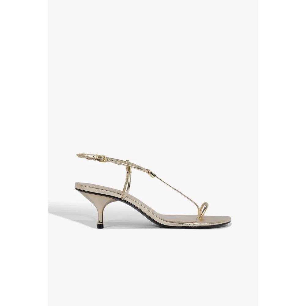 sandalia-schutz-salto-fino-alto-couro-dourado-detalhe-salome-1