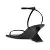 sandalia-schutz-joanna-sculpt-preta-couro-verniz-3