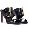 mule-schutz-preta-com-fivela-oversized-2