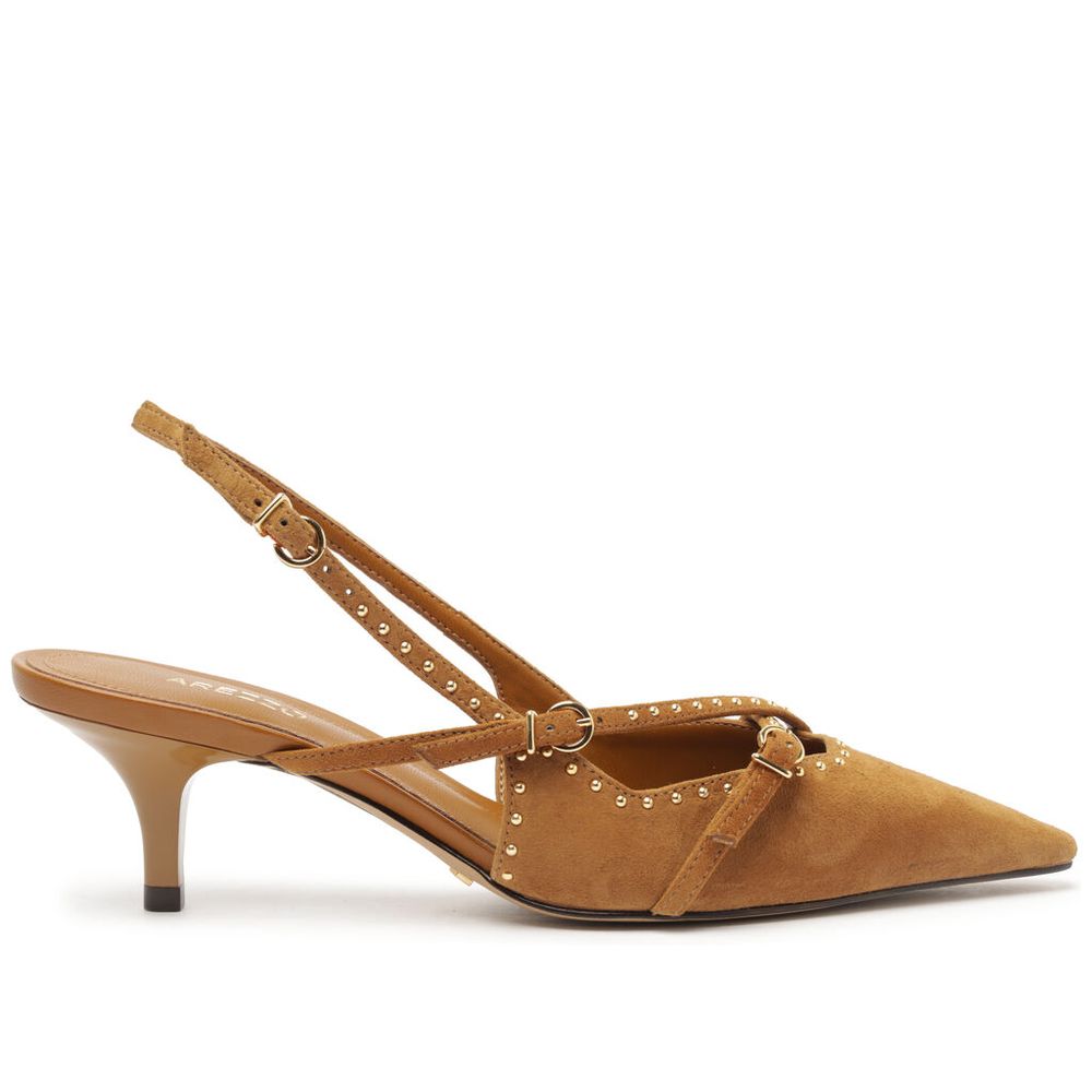scarpin-arezzo-caramelo-nobuck-fivelas-tachas-douradas-1