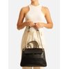 bolsa-arezzo-satchel-preta-couro-claire-grande-2