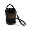 bolsa-schutz-bucket-preta-media-tachas-2