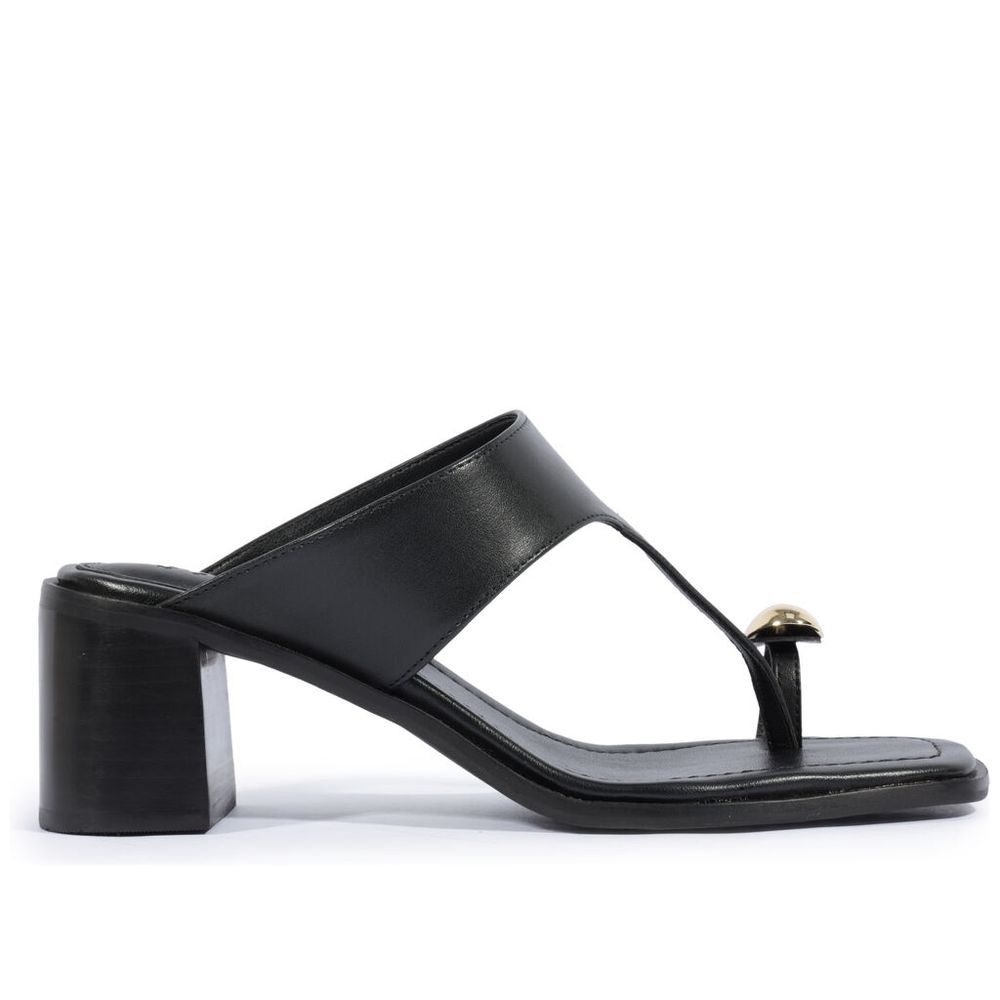 sandalia-schutz-elysa-mule-couro-preta-enfeite-dourado-1