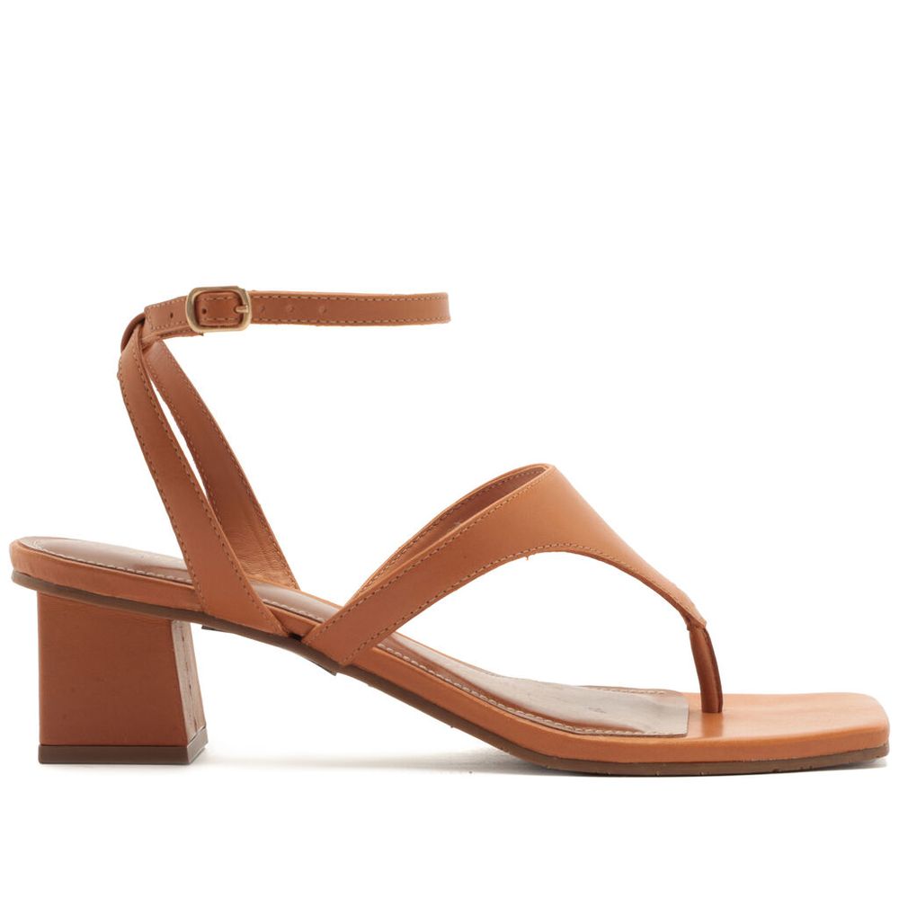 sandalia-arezzo-couro-caramelo-salto-bloco-1