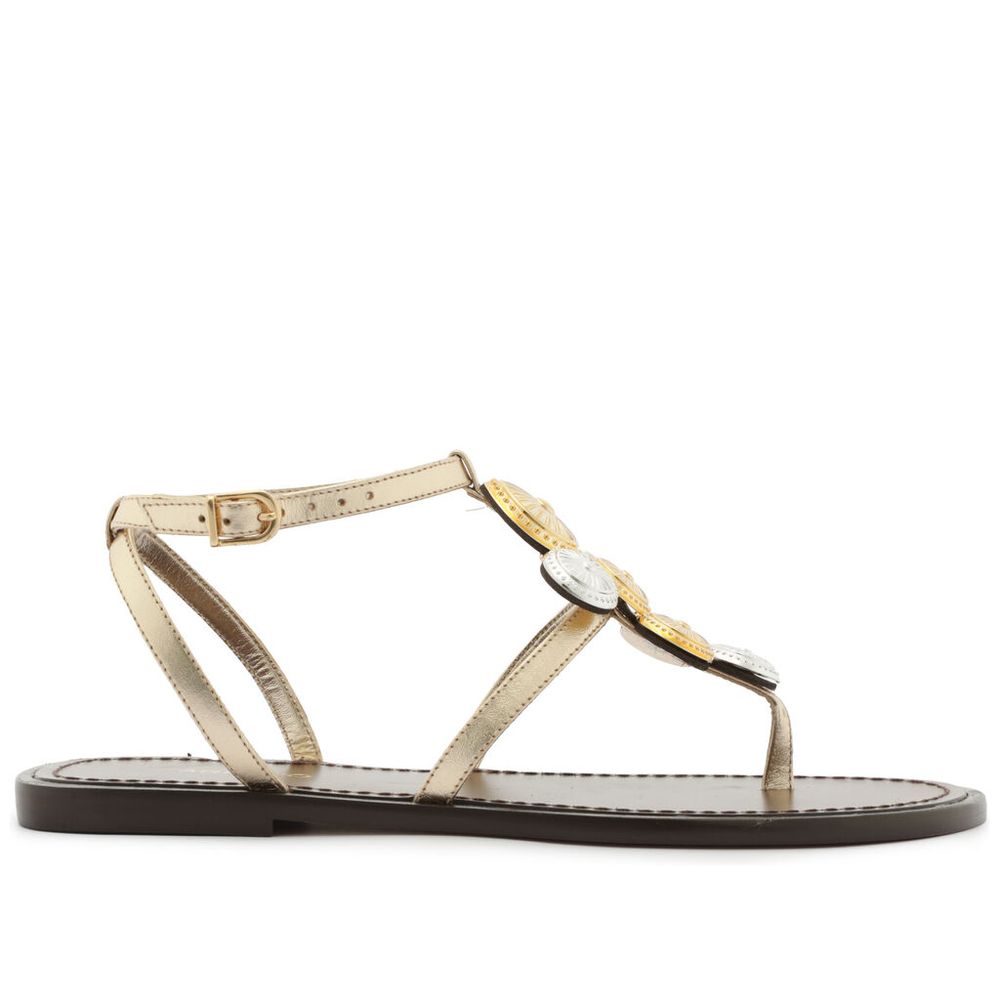 sandalia-arezzo-rasteira-dourada-couro-aplicacoes-metalicas-prata-e-ouro-1 sandalia-arezzo-rasteira-dourada-couro-aplicacoes-metalicas-prata-e-ouro-1