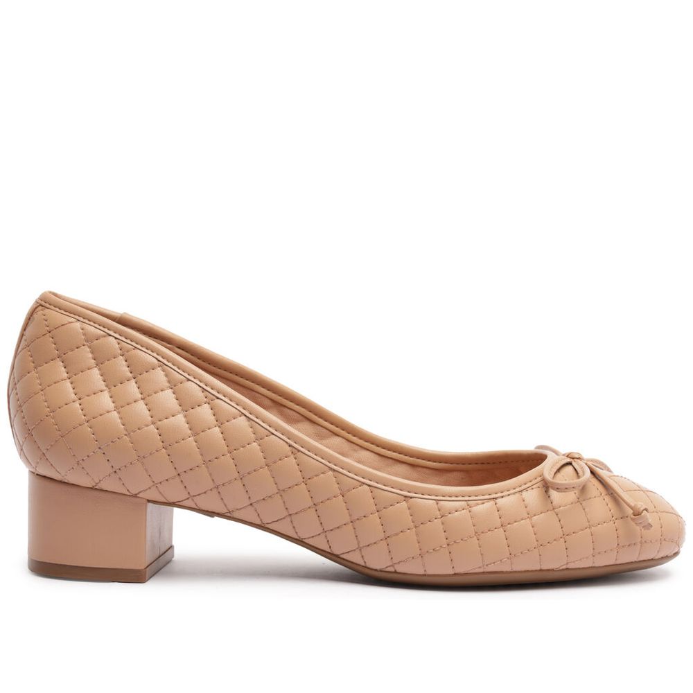 scarpin-arezzo-nude-matelasse-com-laco-e-salto-bloco-baixo-1 scarpin-arezzo-nude-matelasse-com-laco-e-salto-bloco-baixo-1
