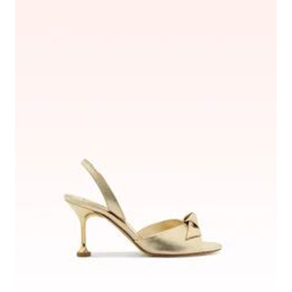 sandalia-alexandre-birman-easy-clarita-sandal-85-golden-1
