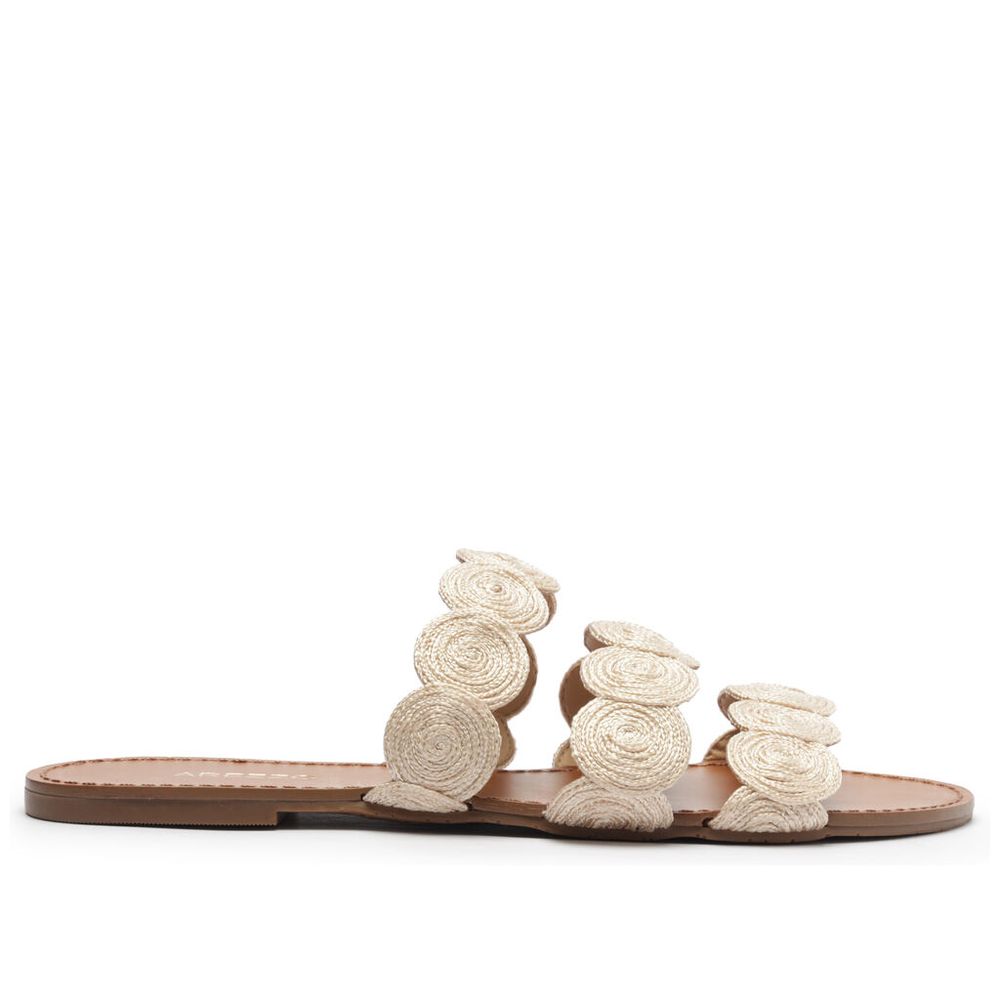 sandalia-arezzo-rasteira-off-white-tiras-bordadas-1