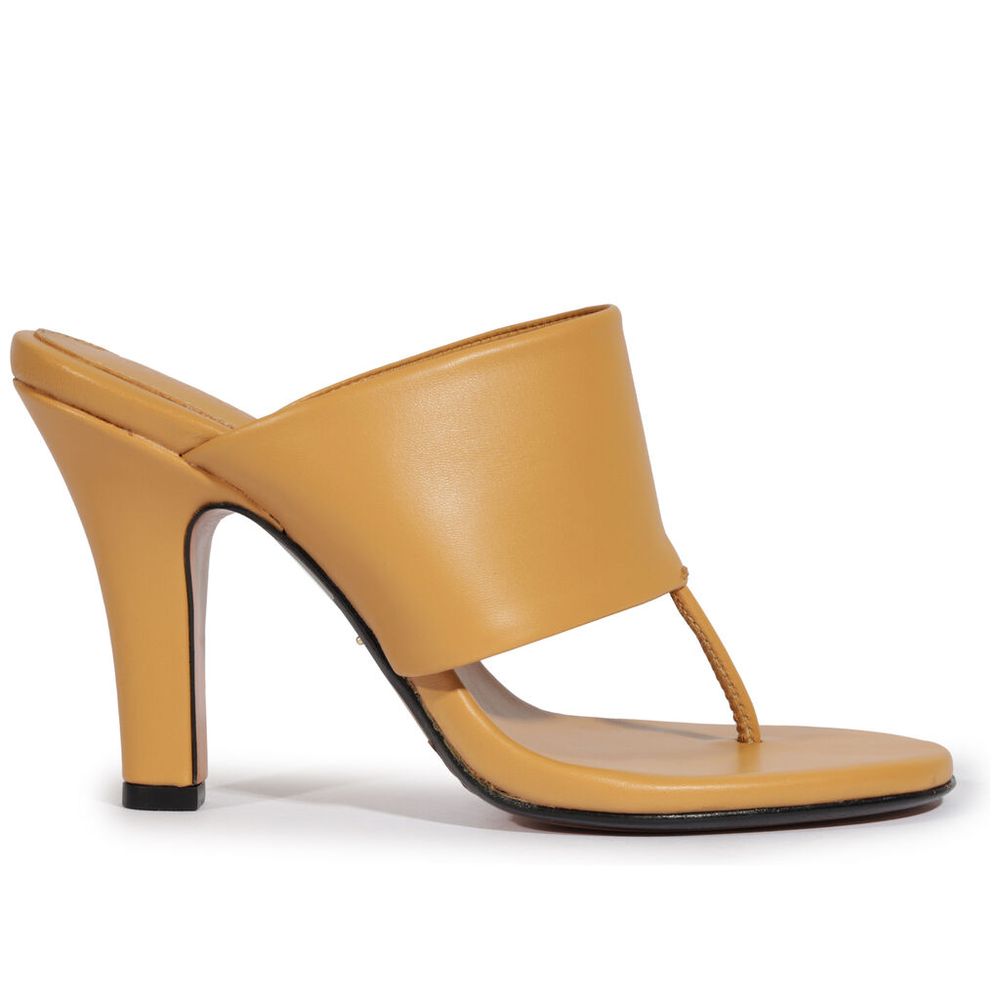 sandalia-schutz-mule-martha-couro-caramelo-1 sandalia-schutz-mule-martha-couro-caramelo-1