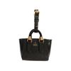 bag-charm-schutz-preto-texturizado-detalhes-dourados-1