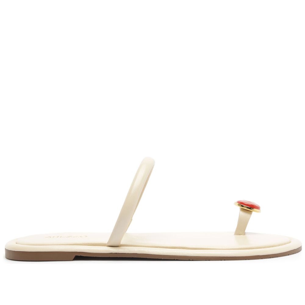 sandalia-arezzo-rasteira-off-white-pedra-decorativa-dedeira-1 sandalia-arezzo-rasteira-off-white-pedra-decorativa-dedeira-1