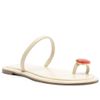 sandalia-arezzo-rasteira-off-white-pedra-decorativa-dedeira-2