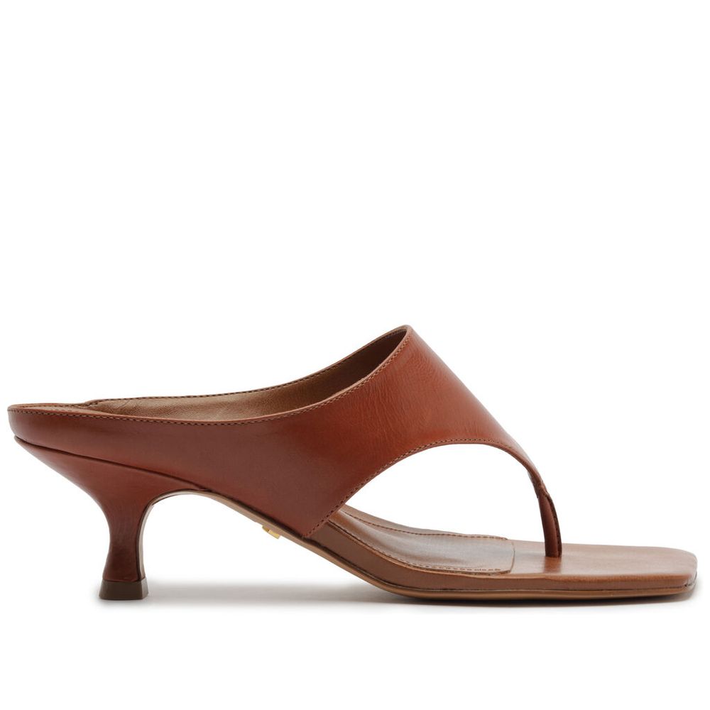 sandalia-arezzo-caramelol-couro-salto-kitten-tira-thong-1