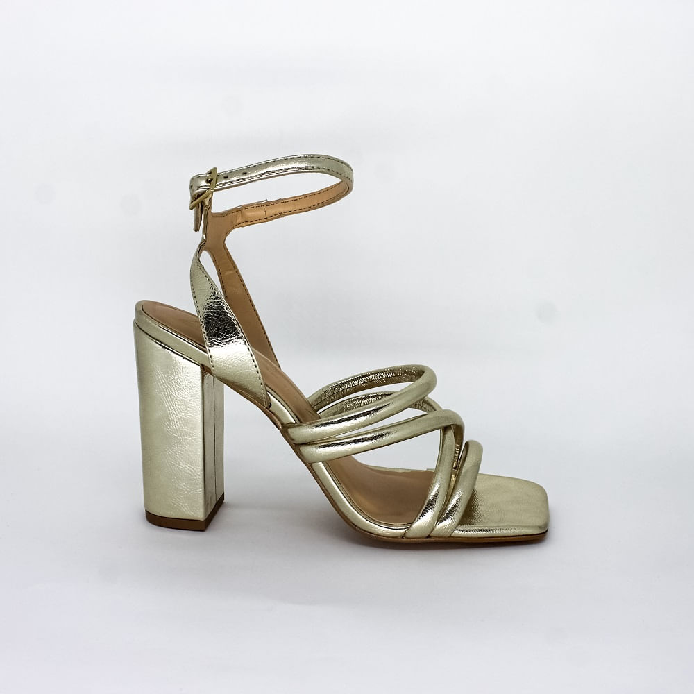 sandalia-salto-alto-metalcolor-ouro-luiza-barcelos-1 sandalia-salto-alto-metalcolor-ouro-luiza-barcelos-1