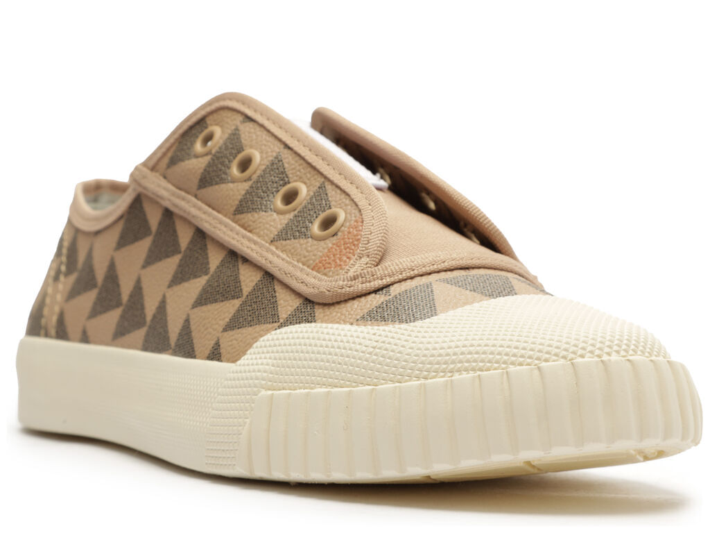 tenis-smash-triangle-marrom-schutz-1